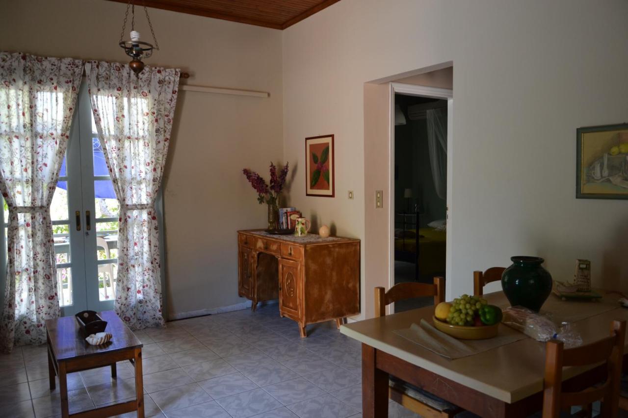 Mihaila Seaside: 2 Bedroom Bungalows Kefalonia Spartia  Dış mekan fotoğraf