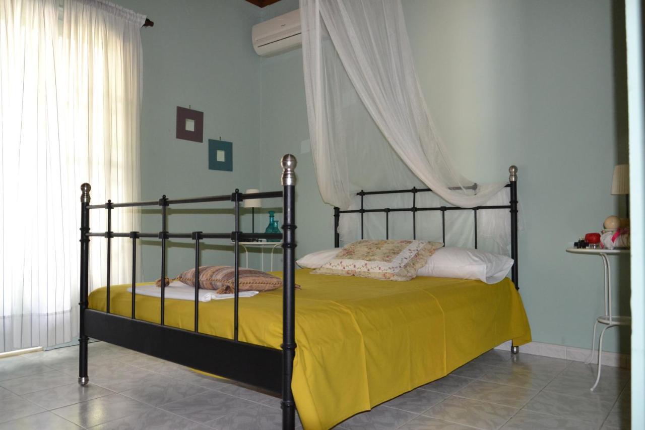 Mihaila Seaside: 2 Bedroom Bungalows Kefalonia Spartia  Dış mekan fotoğraf