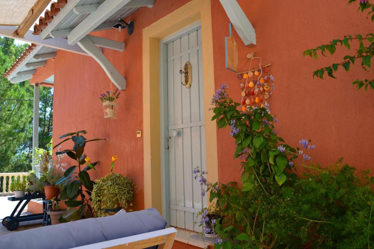 Mihaila Seaside: 2 Bedroom Bungalows Kefalonia Spartia  Dış mekan fotoğraf