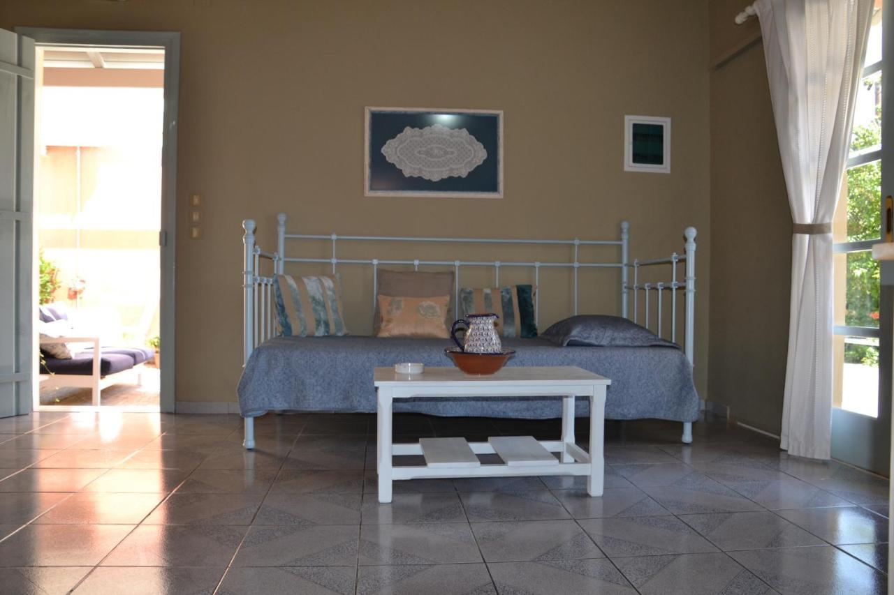 Mihaila Seaside: 2 Bedroom Bungalows Kefalonia Spartia  Dış mekan fotoğraf